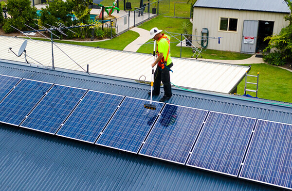 Solar Panel and Roof Cleaning Near Me for Optimal Efficiency and Maintenance