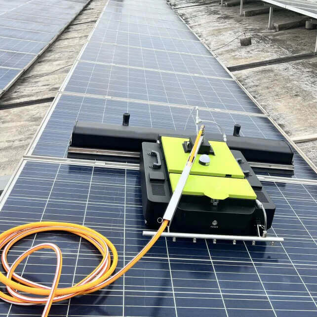 pv module cleaning machine